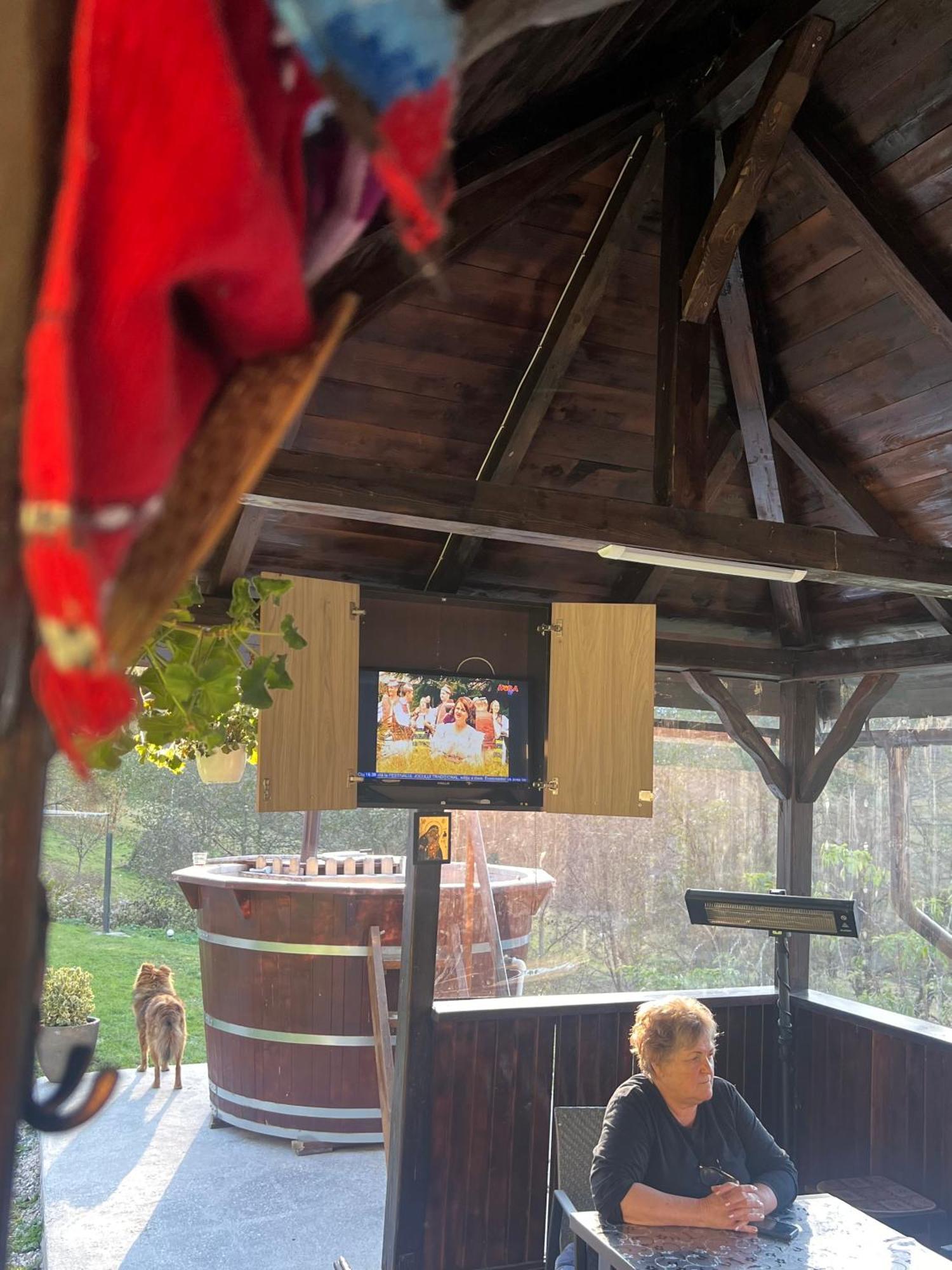 Cabana Baraj Apuseni Mountains Mihoesti Ngoại thất bức ảnh